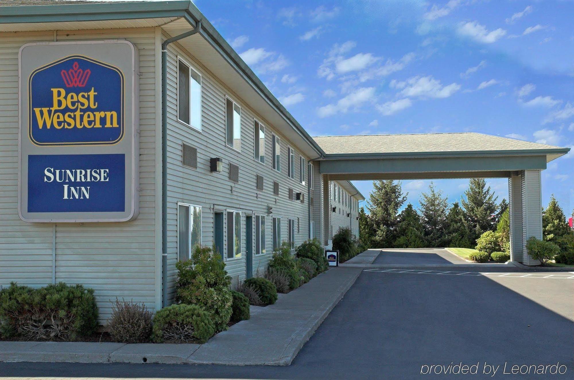 Bridgeway Inn & Suites Sublimity エクステリア 写真